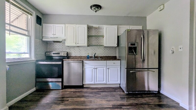 Primary Photo - 2920 Benson Ave