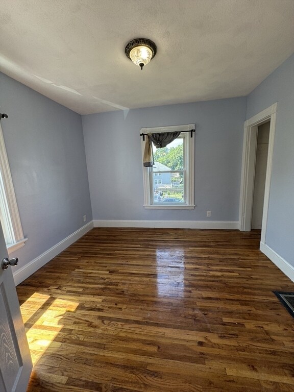 Building Photo - 329 Freeport St