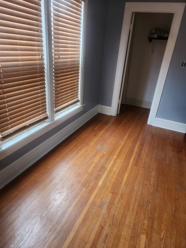 Building Photo - 1120 E Jackson St