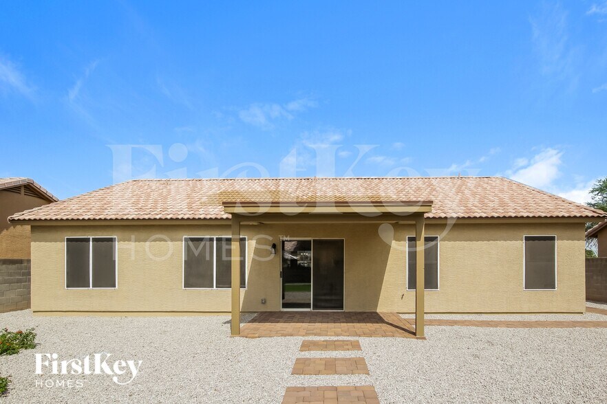 Building Photo - 6396 N 81st Dr