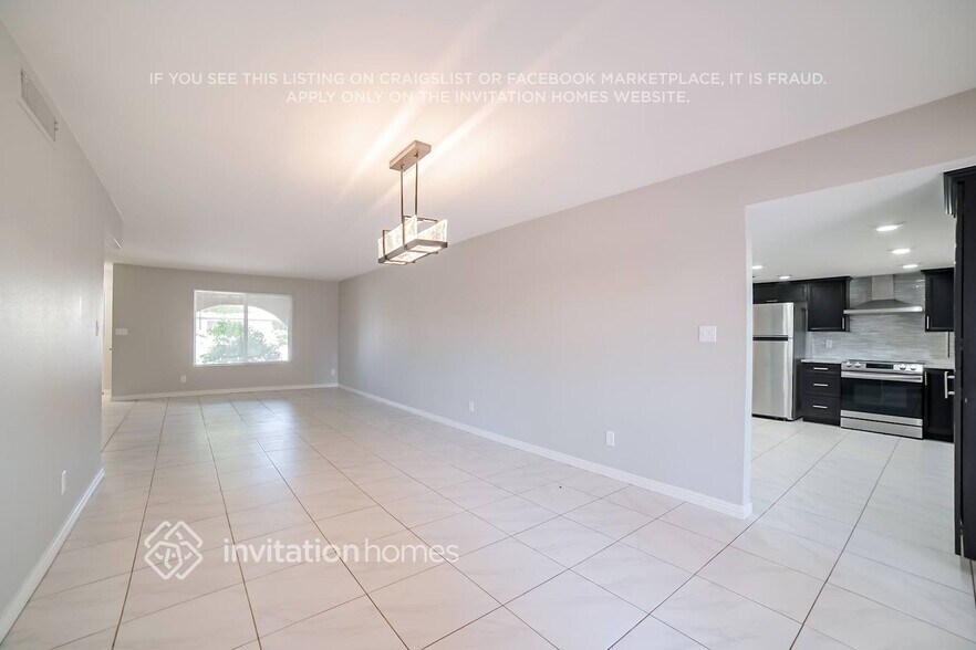 Building Photo - 4509 W Palo Verde Ave