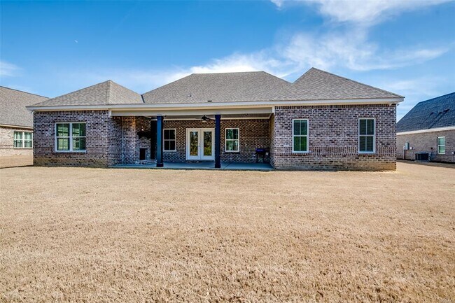 Building Photo - 284 Abby Ln