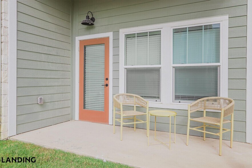 Building Photo - 1650 Harris Hill Rd