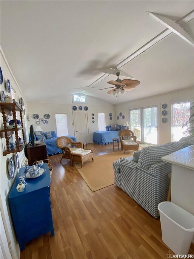 Building Photo - 315 Galveston Dr