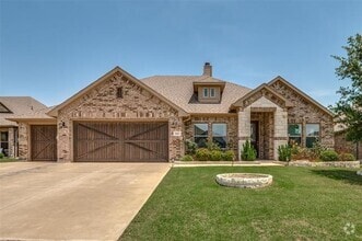 Building Photo - 426 Summer Grove Dr