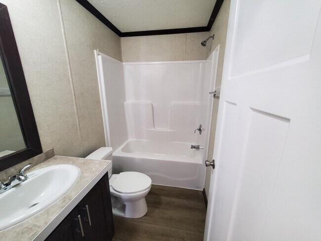 Building Photo - 24 Canary Hill Dr