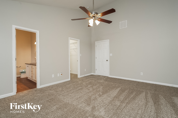 Building Photo - 6402 Estes Ct