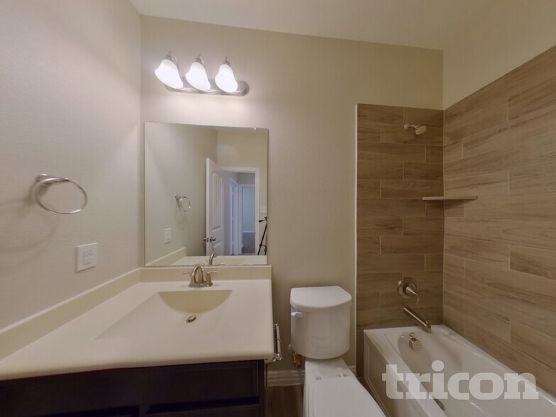 Building Photo - 14729 Rocky Face Ln