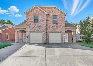 Building Photo - 813 Parkplace Ridge