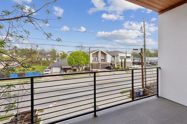 Building Photo - 2228 Wycliff Ave