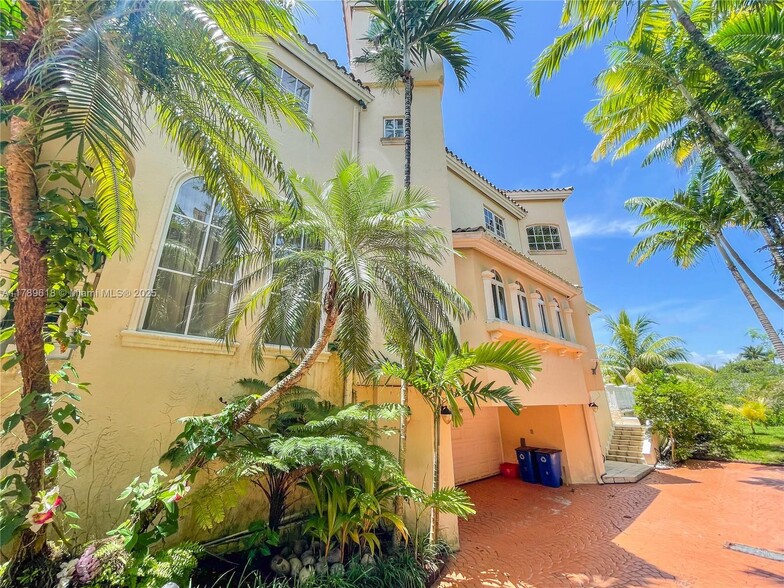 Building Photo - 194 Caoba Ct