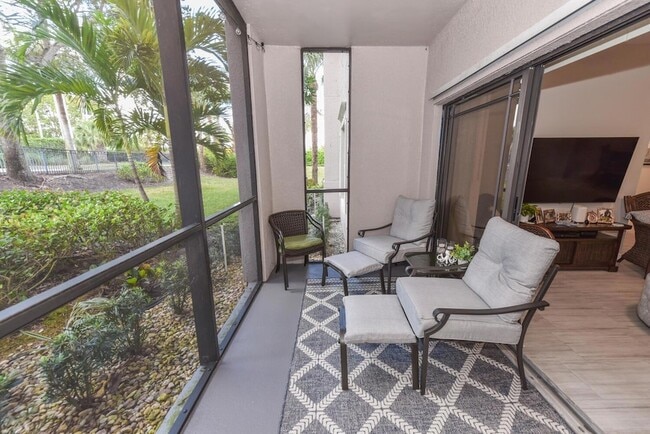 Building Photo - 3023 Alcazar Pl