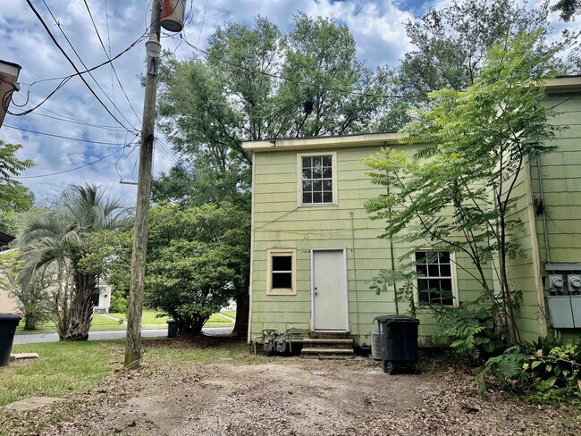 Building Photo - 1004 Rittiner Dr