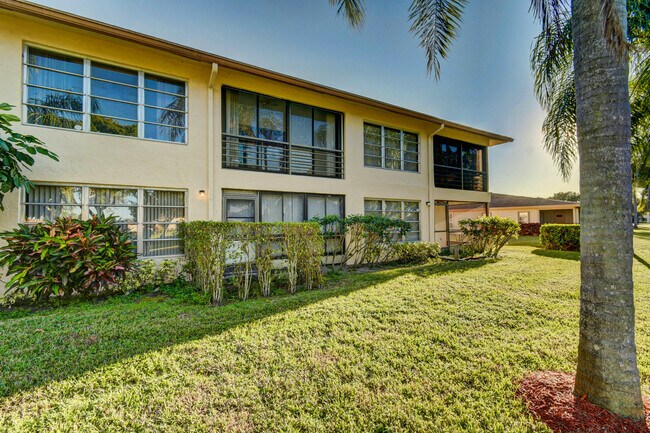 Building Photo - 5710 Princess Palm Ct