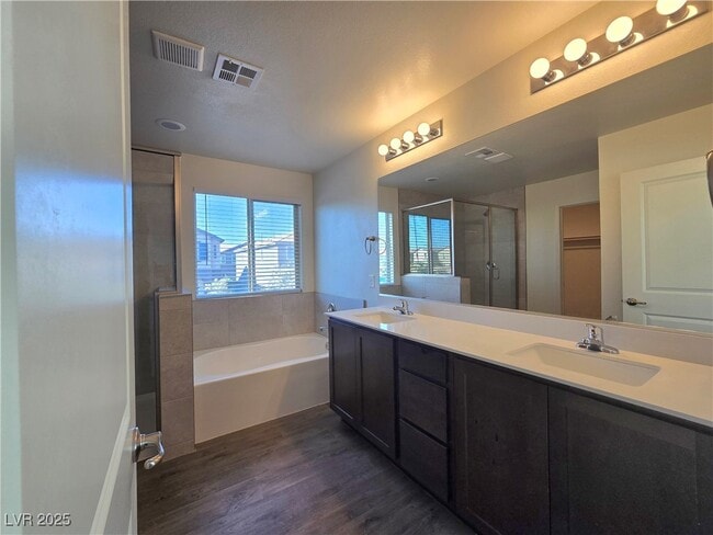 Building Photo - 5817 Bonita Rose St