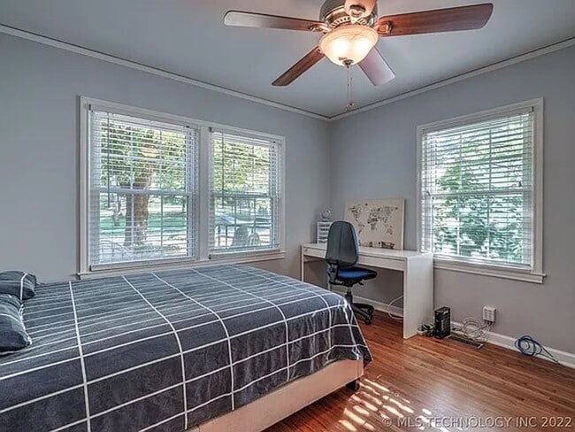 Building Photo - Midtown home for rent, 5 bed 3 full baths