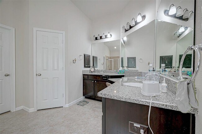 Building Photo - 4527 Cinco Forest Trail