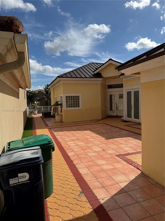 Building Photo - 14640 SW 132nd Ct