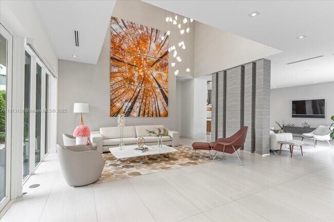 Building Photo - 7440 NW 100th Ct