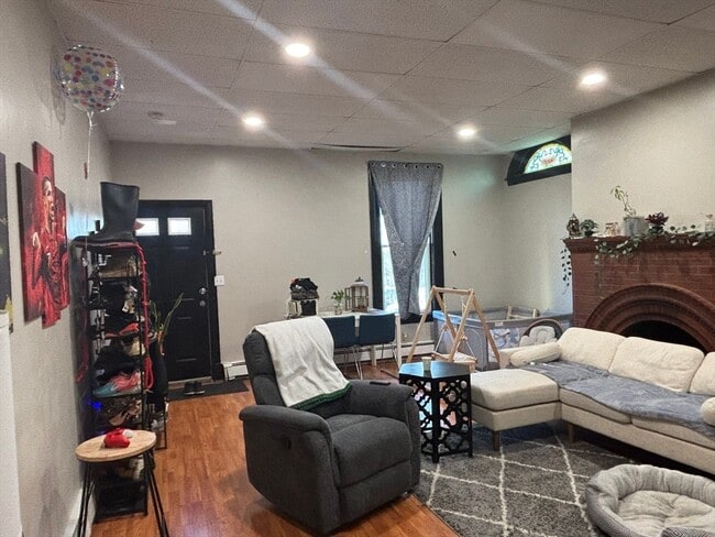 Building Photo - 85 Prospect St