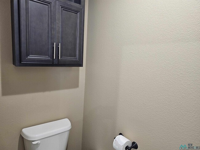 Building Photo - 2107 Mockingbird Ln