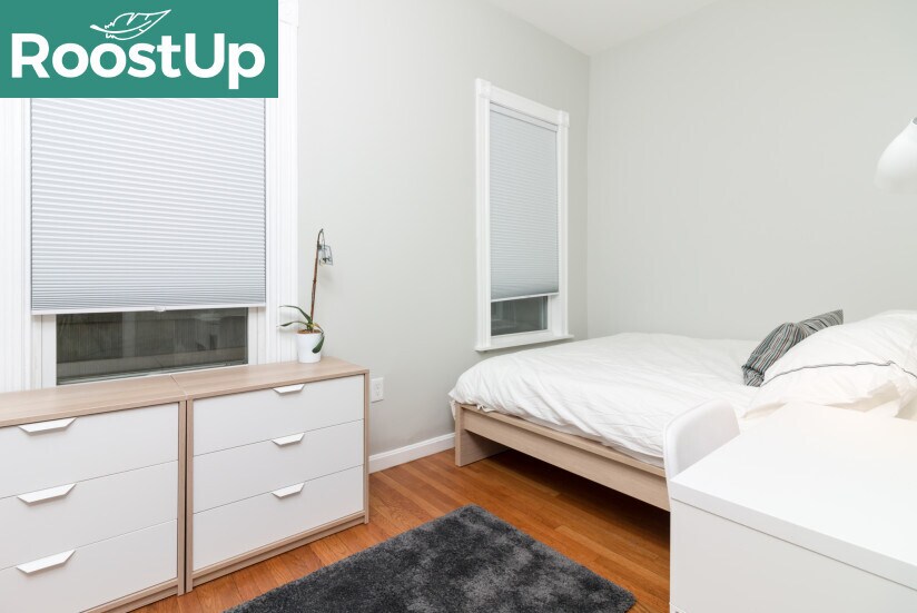 Building Photo - Furnished Private Bedroom in East Boston