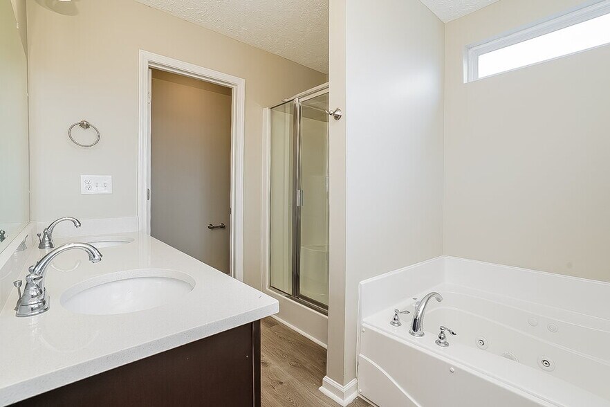 Building Photo - 1732 Elijah Ryan Dr