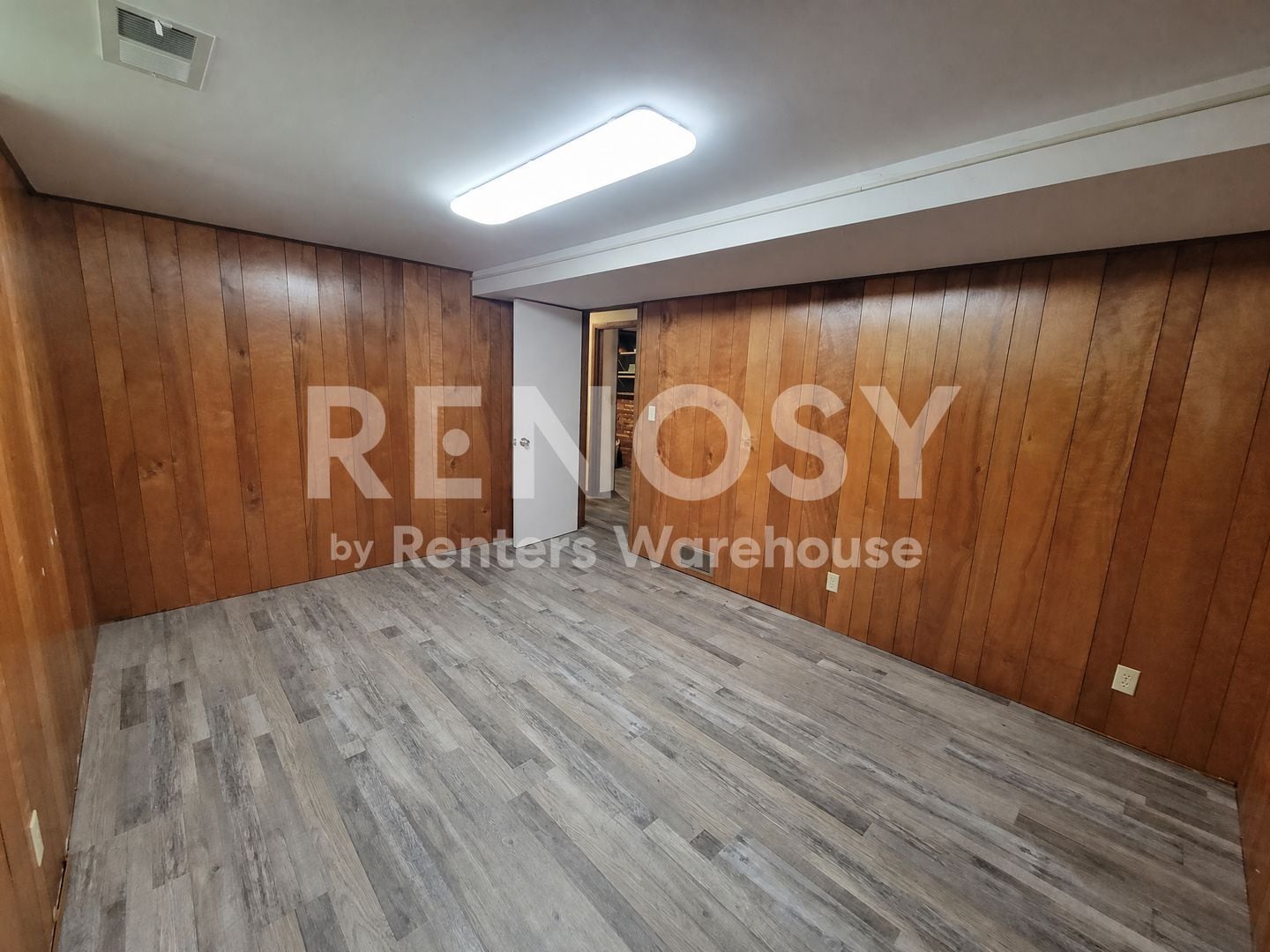Building Photo - 5408 Creekview Ln-