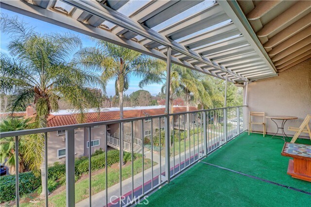 Building Photo - 881 Via Mendoza