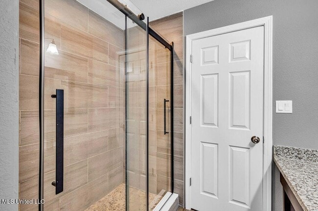 Building Photo - 112 E Orchard Loop