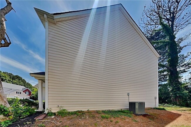 Building Photo - 263 Colony Center Dr