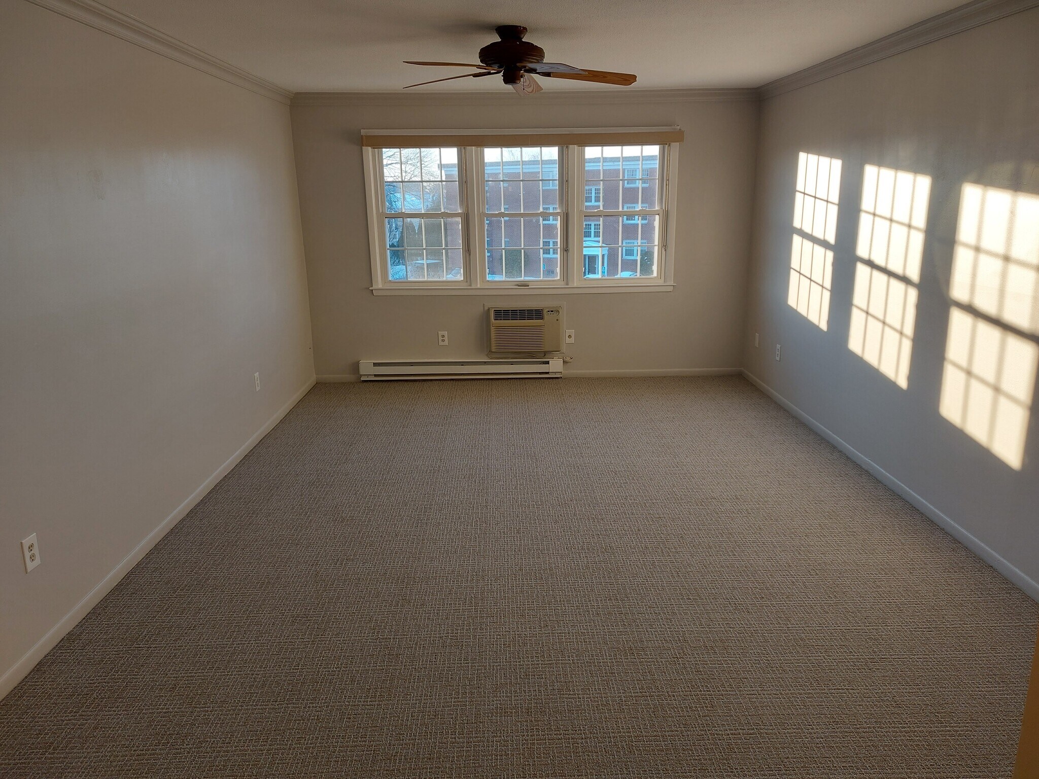 Building Photo - 181 Melba St