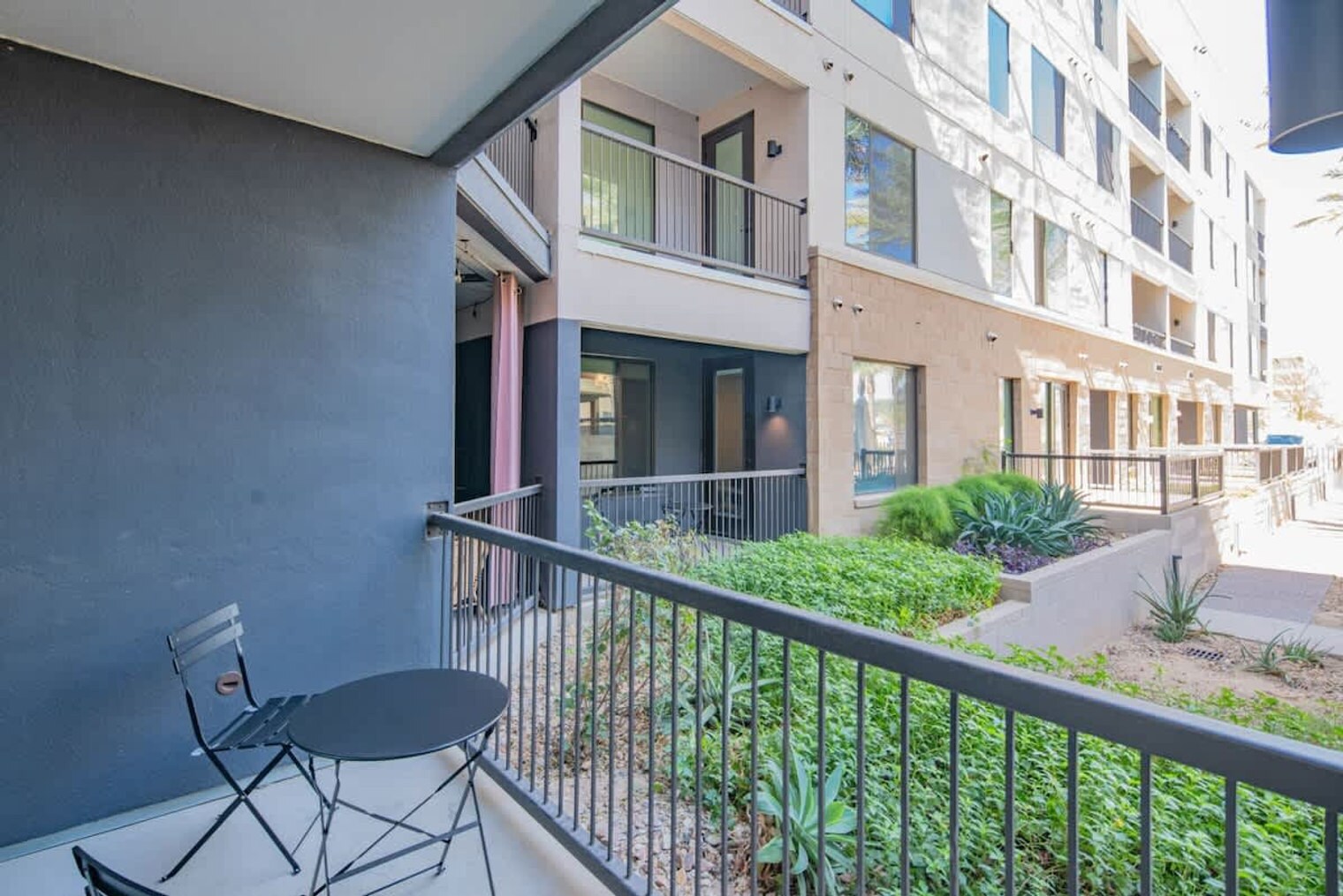 Building Photo - C2JX3W Tempe