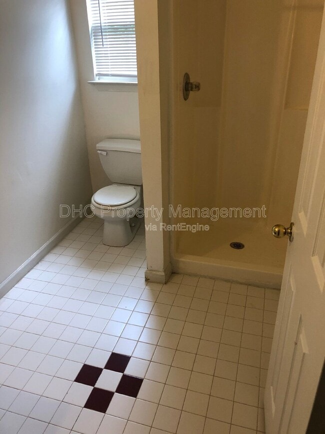 Building Photo - 1944 North Avenue NW