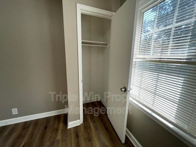 Building Photo - 1205 Nectar Dr