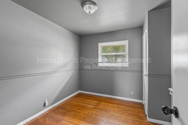 Building Photo - 135 Dundee Cir