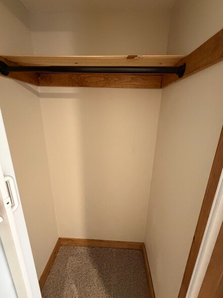 Building Photo - 4664 US-30