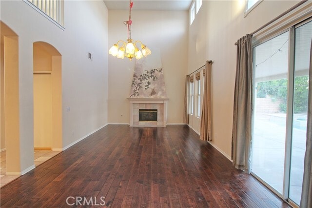 Building Photo - 206 N La Salle St