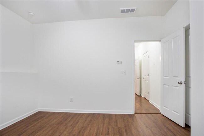 Building Photo - 2253 Lavista Ct NE