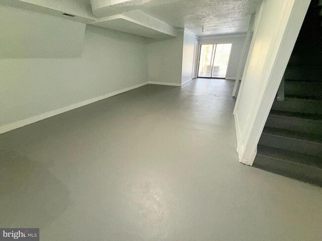 Building Photo - 423 Sonora Ct