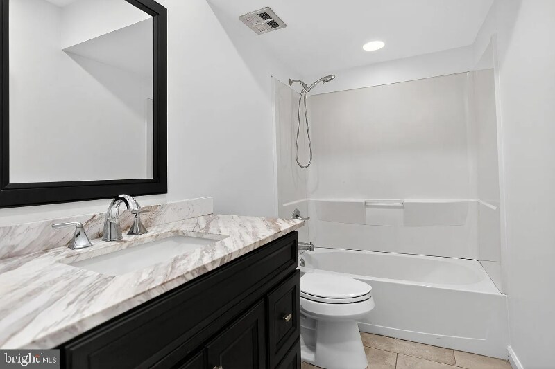 Building Photo - 442 Old Penllyn Pike