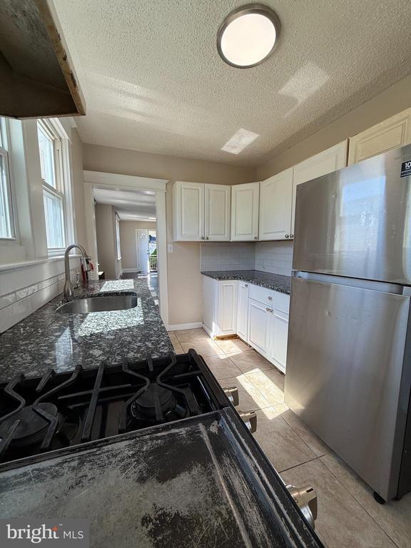 Building Photo - 208 Homecrest Ave