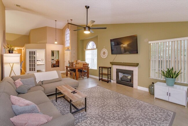 Building Photo - ? Charming Longwood Townhome with Modern Updates & Solar Power