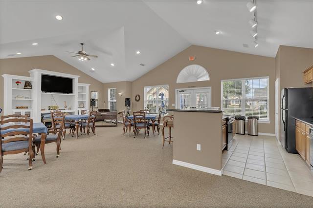 Building Photo - 2601 Marsh Ln