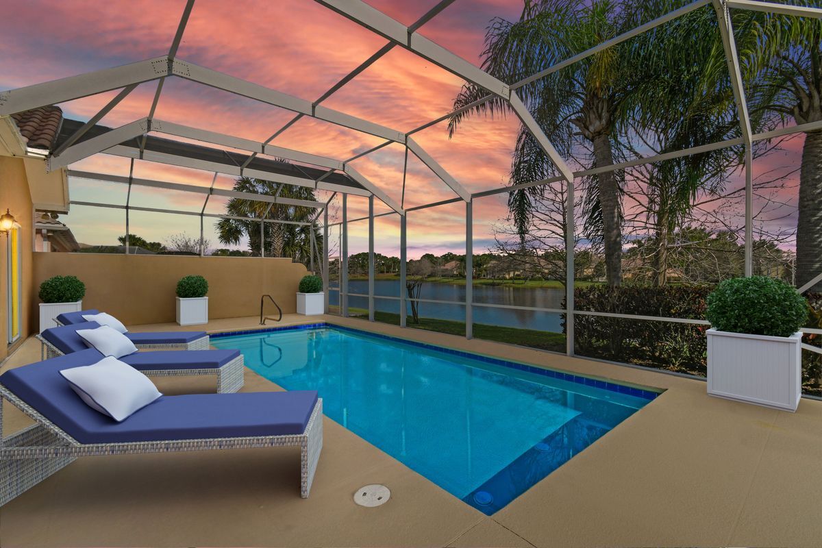 Building Photo - 11325 SW Olmstead Dr