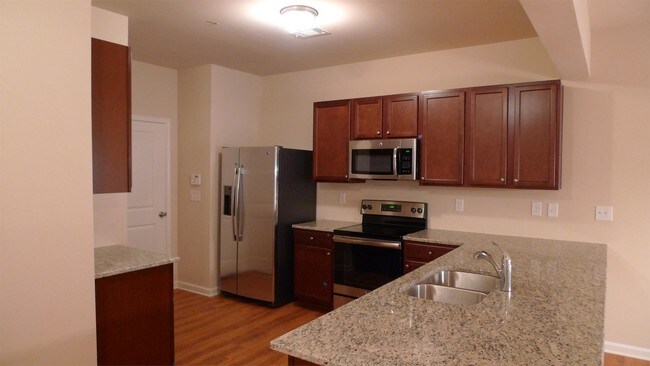 Building Photo - 38 Greenfield Dr