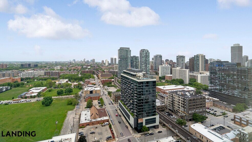 Building Photo - 347 W Chestnut St