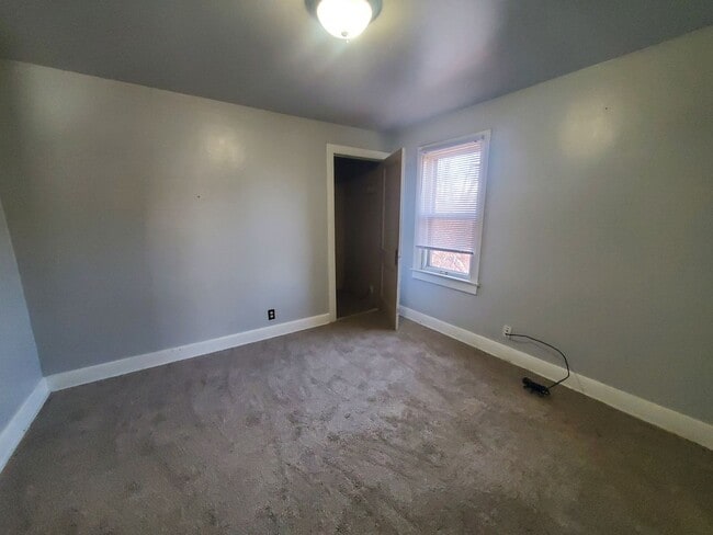 Building Photo - 6324-6324A W Richmond Ave