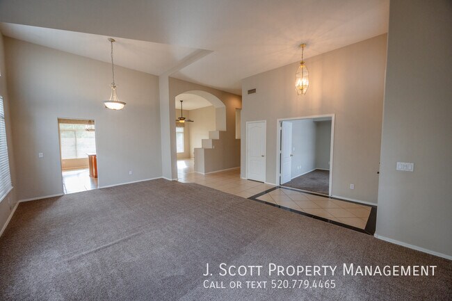 Building Photo - 7417 W Candelaria Dr