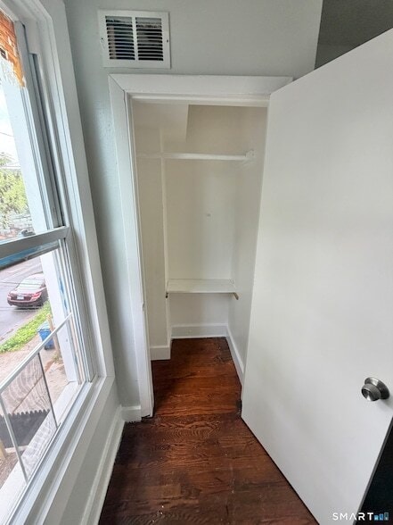 Building Photo - 139 Poplar St
